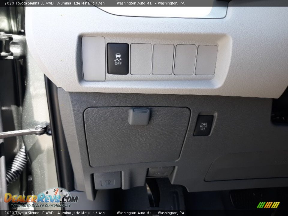 2020 Toyota Sienna LE AWD Alumina Jade Metallic / Ash Photo #15