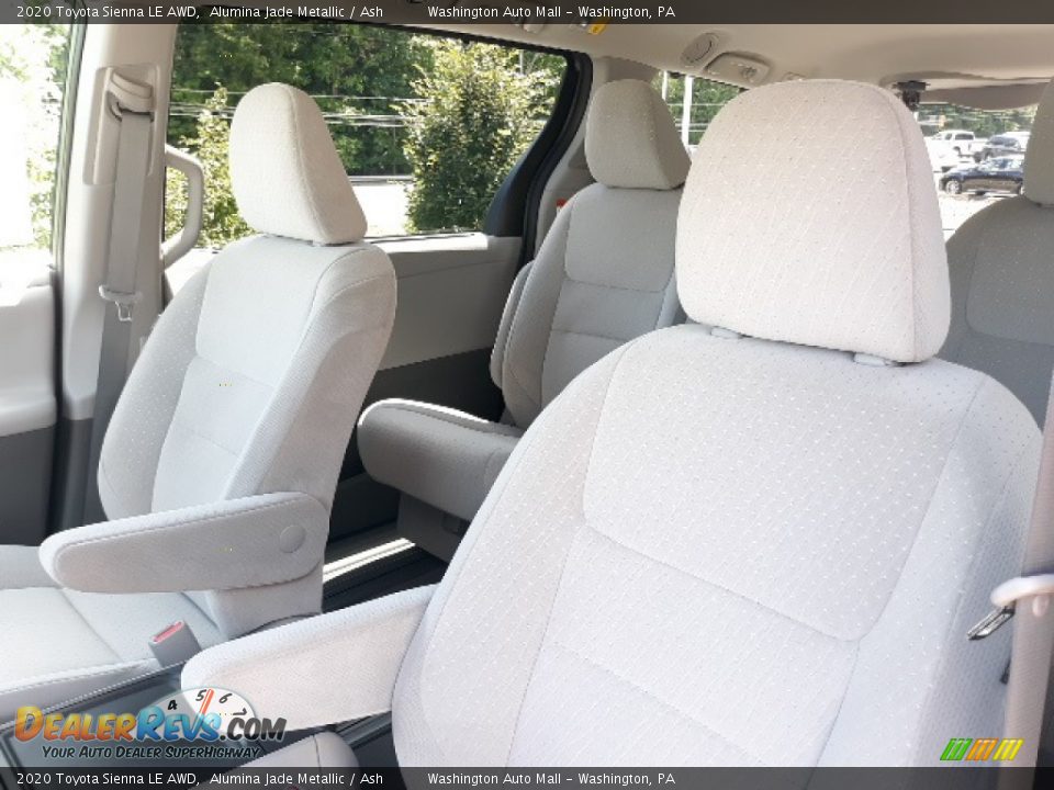 2020 Toyota Sienna LE AWD Alumina Jade Metallic / Ash Photo #17