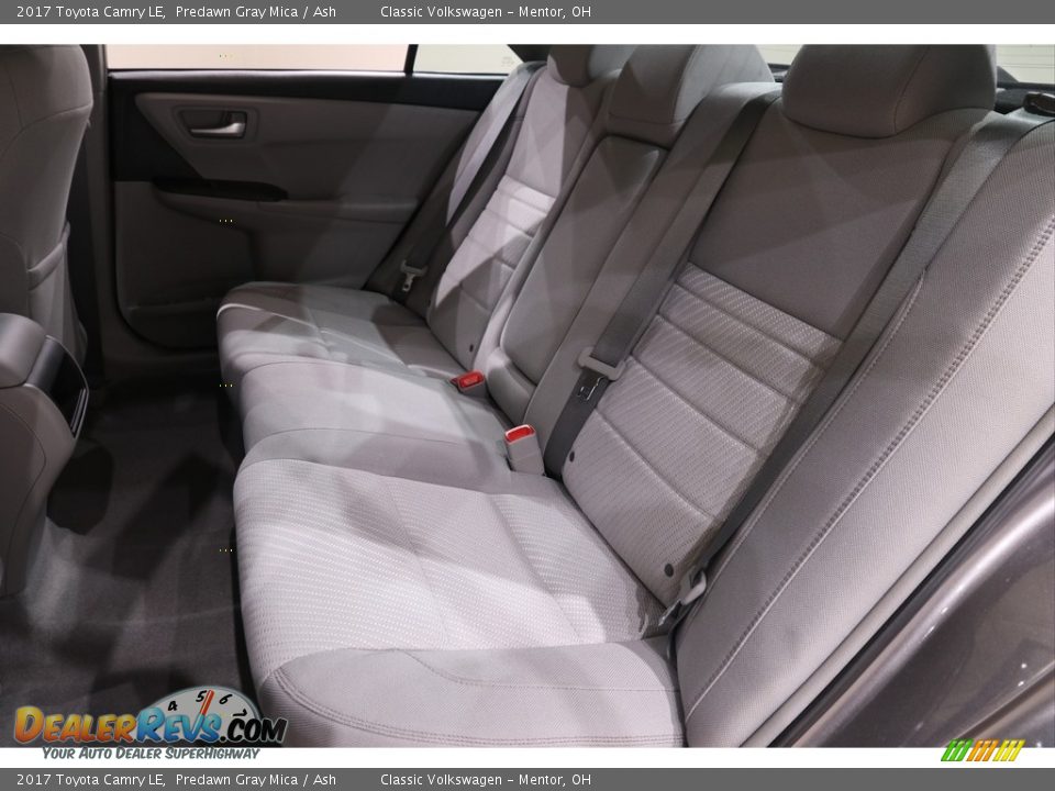 2017 Toyota Camry LE Predawn Gray Mica / Ash Photo #15