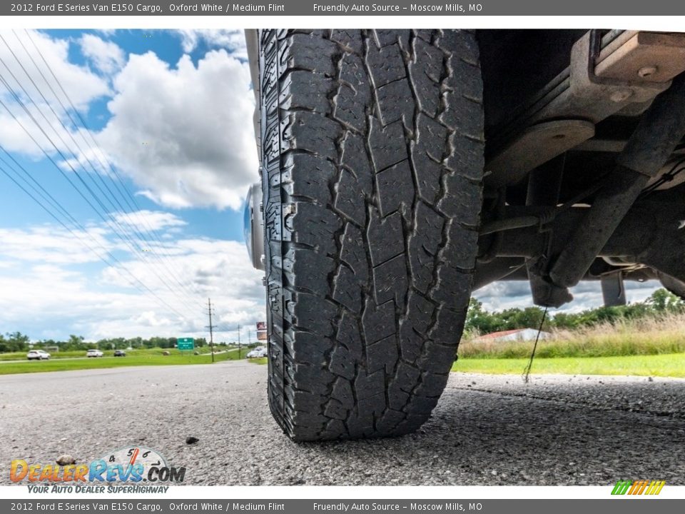 2012 Ford E Series Van E150 Cargo Oxford White / Medium Flint Photo #12