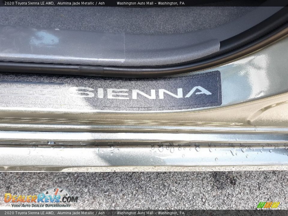2020 Toyota Sienna LE AWD Alumina Jade Metallic / Ash Photo #19