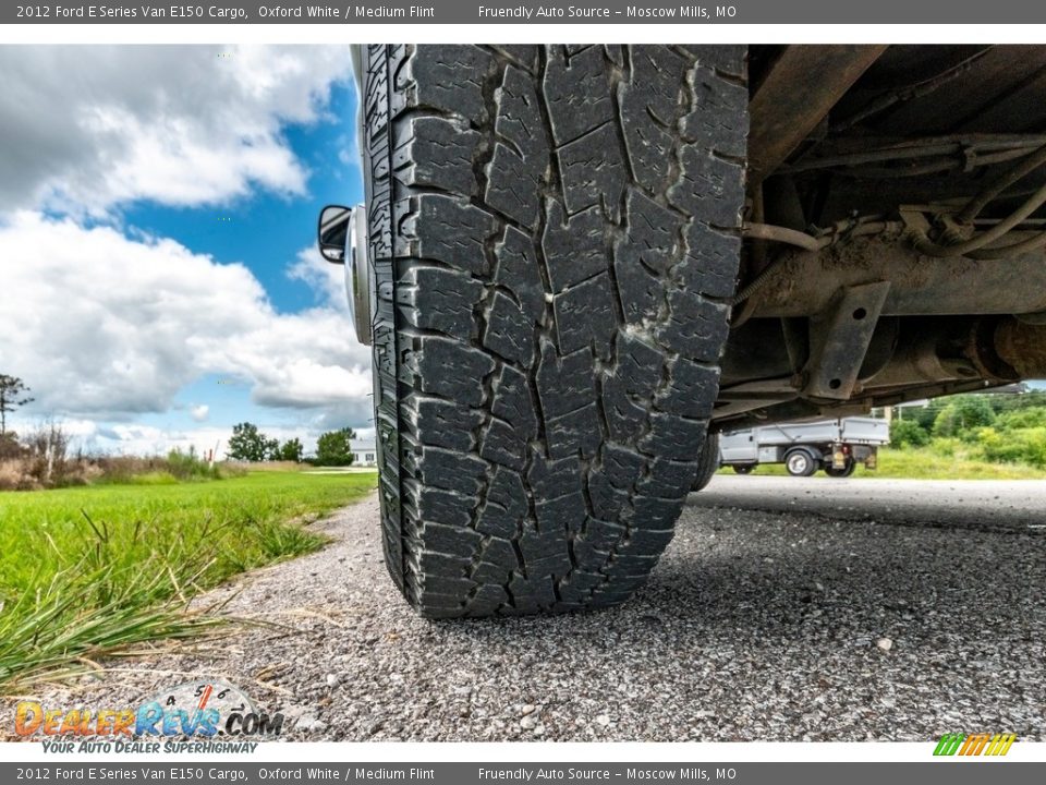 2012 Ford E Series Van E150 Cargo Oxford White / Medium Flint Photo #14