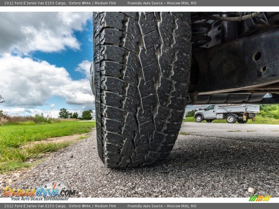 2012 Ford E Series Van E150 Cargo Oxford White / Medium Flint Photo #15