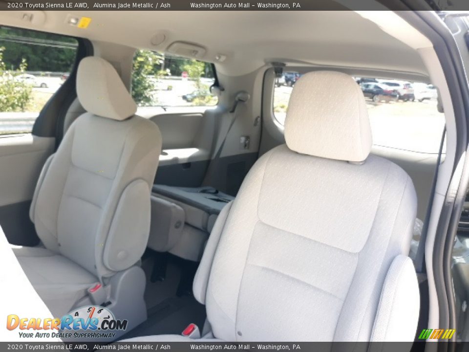 2020 Toyota Sienna LE AWD Alumina Jade Metallic / Ash Photo #23
