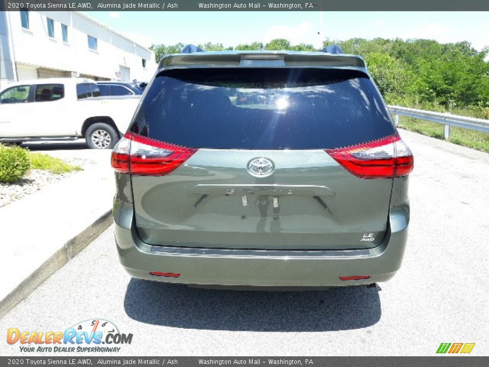 2020 Toyota Sienna LE AWD Alumina Jade Metallic / Ash Photo #29