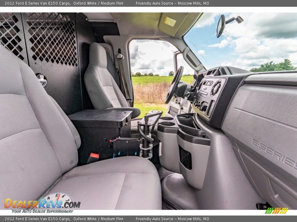 2012 Ford E Series Van E150 Cargo Oxford White / Medium Flint Photo #30