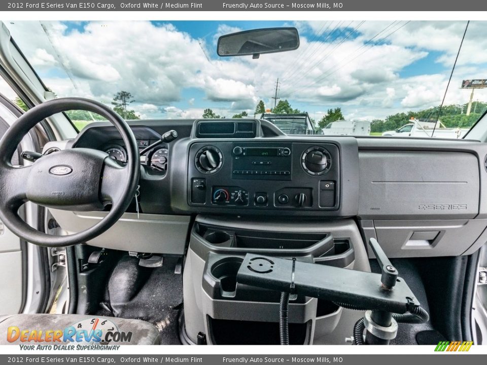 2012 Ford E Series Van E150 Cargo Oxford White / Medium Flint Photo #32