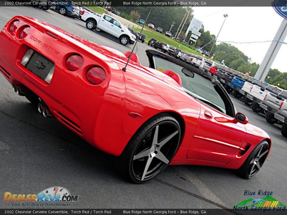 2002 Chevrolet Corvette Convertible Torch Red / Torch Red Photo #29