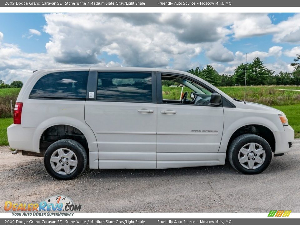 2009 Dodge Grand Caravan SE Stone White / Medium Slate Gray/Light Shale Photo #3