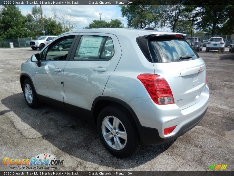 2020 Chevrolet Trax LS Silver Ice Metallic / Jet Black Photo #5