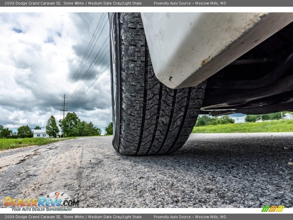 2009 Dodge Grand Caravan SE Stone White / Medium Slate Gray/Light Shale Photo #15