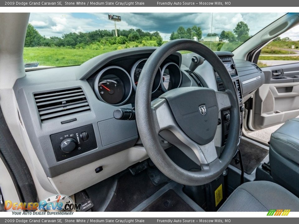 2009 Dodge Grand Caravan SE Stone White / Medium Slate Gray/Light Shale Photo #19