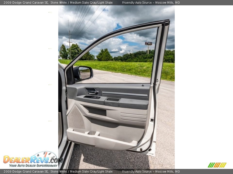 2009 Dodge Grand Caravan SE Stone White / Medium Slate Gray/Light Shale Photo #27