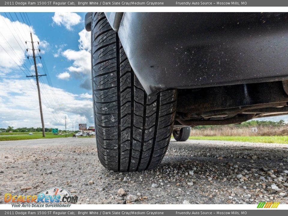 2011 Dodge Ram 1500 ST Regular Cab Bright White / Dark Slate Gray/Medium Graystone Photo #11