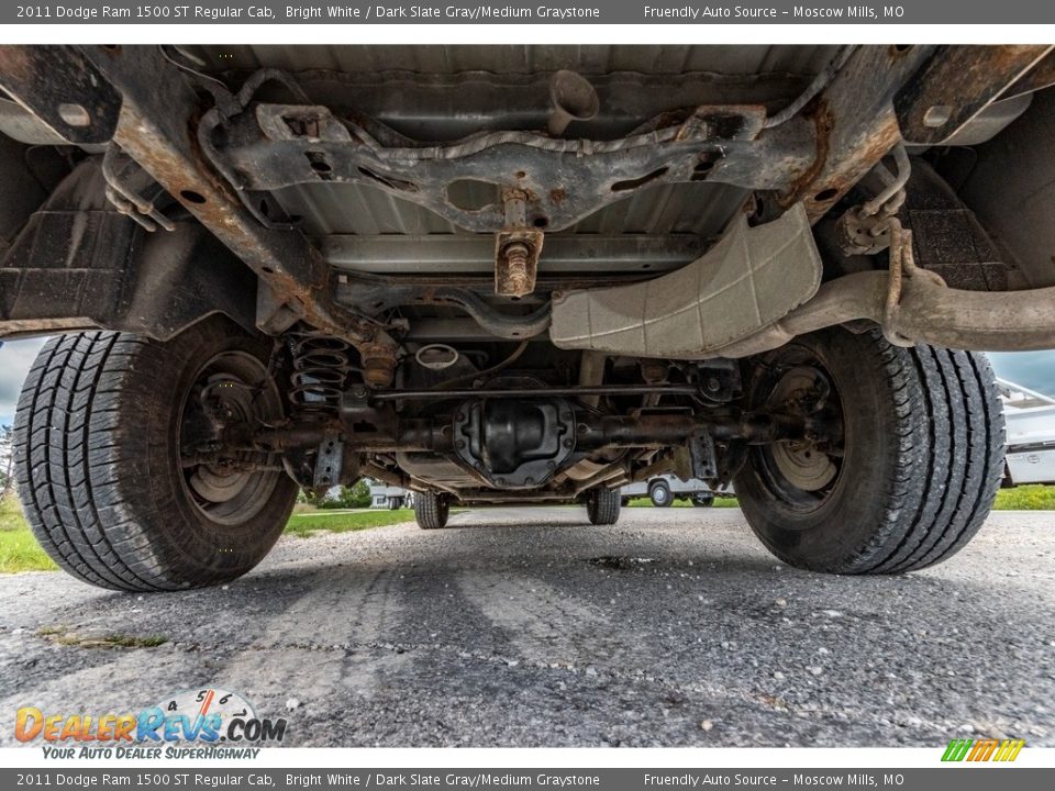 2011 Dodge Ram 1500 ST Regular Cab Bright White / Dark Slate Gray/Medium Graystone Photo #13