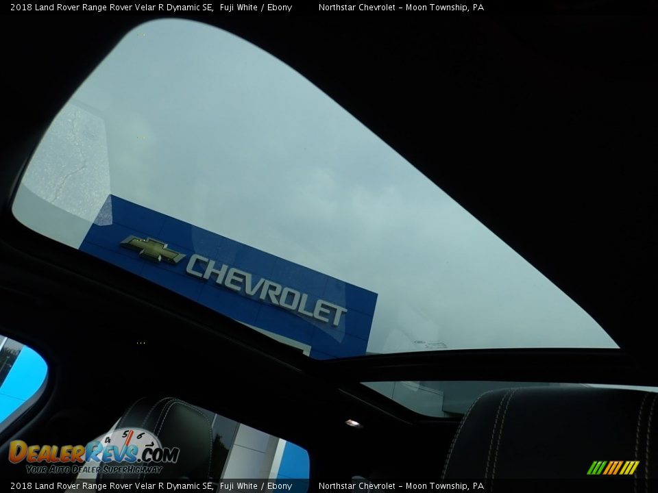 2018 Land Rover Range Rover Velar R Dynamic SE Fuji White / Ebony Photo #24