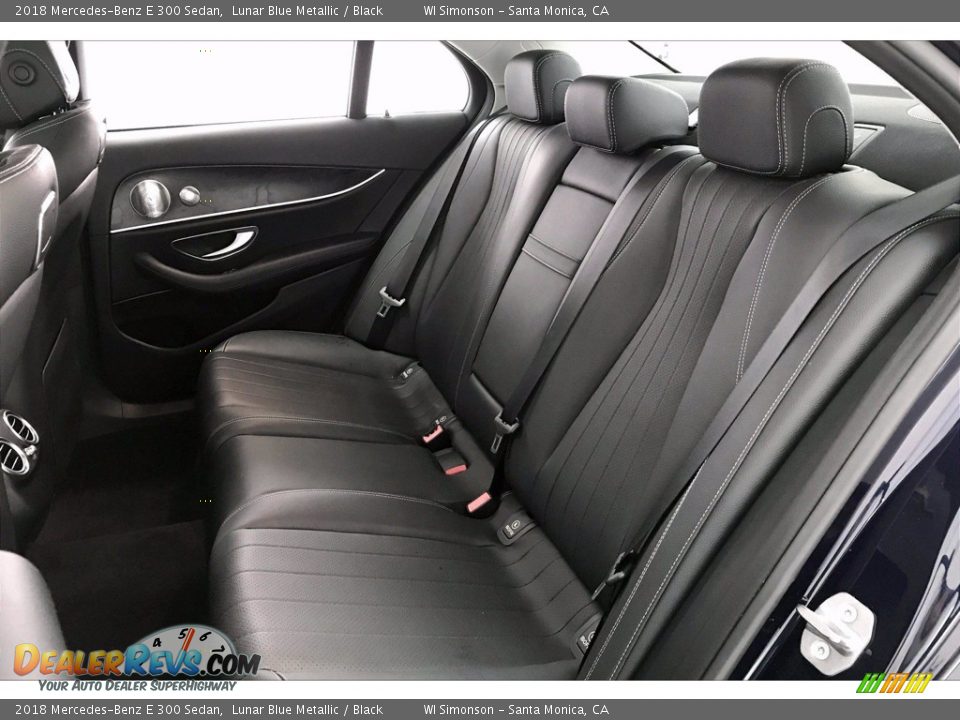 2018 Mercedes-Benz E 300 Sedan Lunar Blue Metallic / Black Photo #15