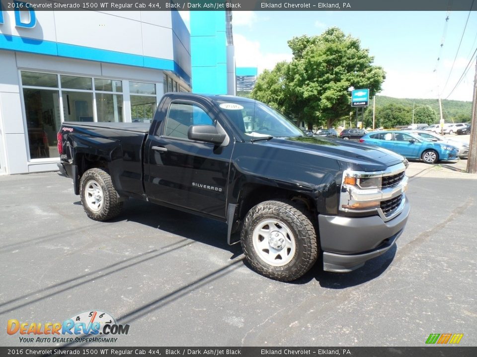 Front 3/4 View of 2016 Chevrolet Silverado 1500 WT Regular Cab 4x4 Photo #5