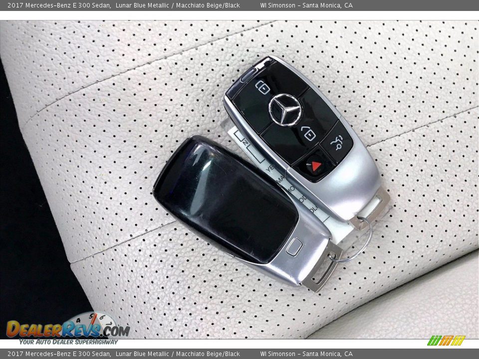 2017 Mercedes-Benz E 300 Sedan Lunar Blue Metallic / Macchiato Beige/Black Photo #11