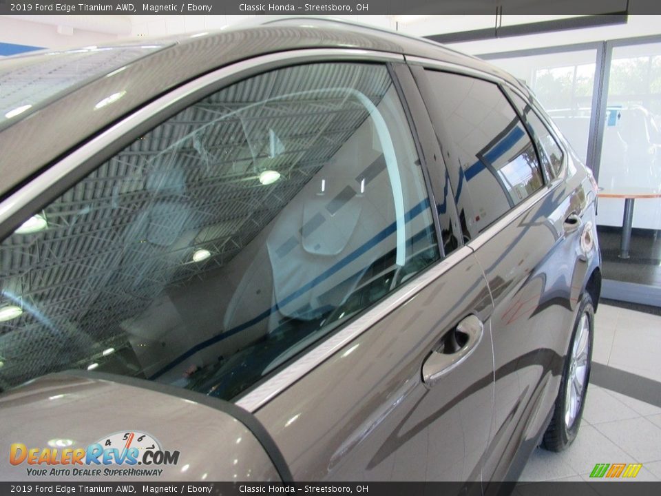 2019 Ford Edge Titanium AWD Magnetic / Ebony Photo #8