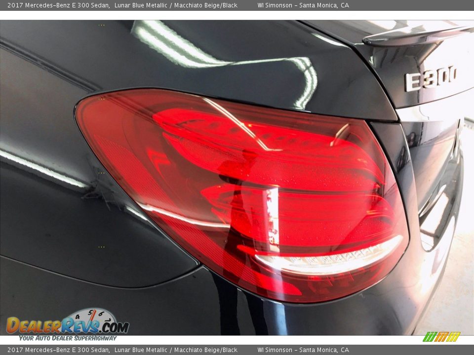2017 Mercedes-Benz E 300 Sedan Lunar Blue Metallic / Macchiato Beige/Black Photo #26