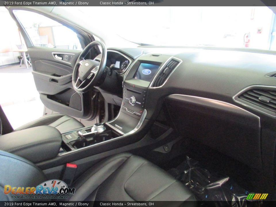 2019 Ford Edge Titanium AWD Magnetic / Ebony Photo #18