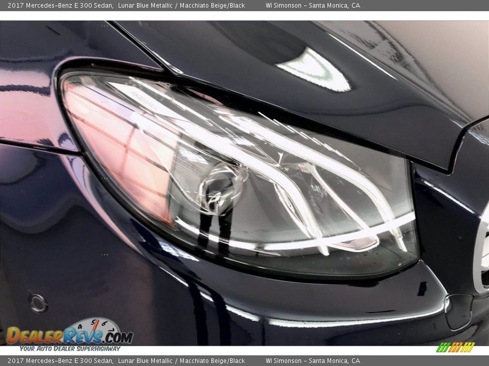 2017 Mercedes-Benz E 300 Sedan Lunar Blue Metallic / Macchiato Beige/Black Photo #32