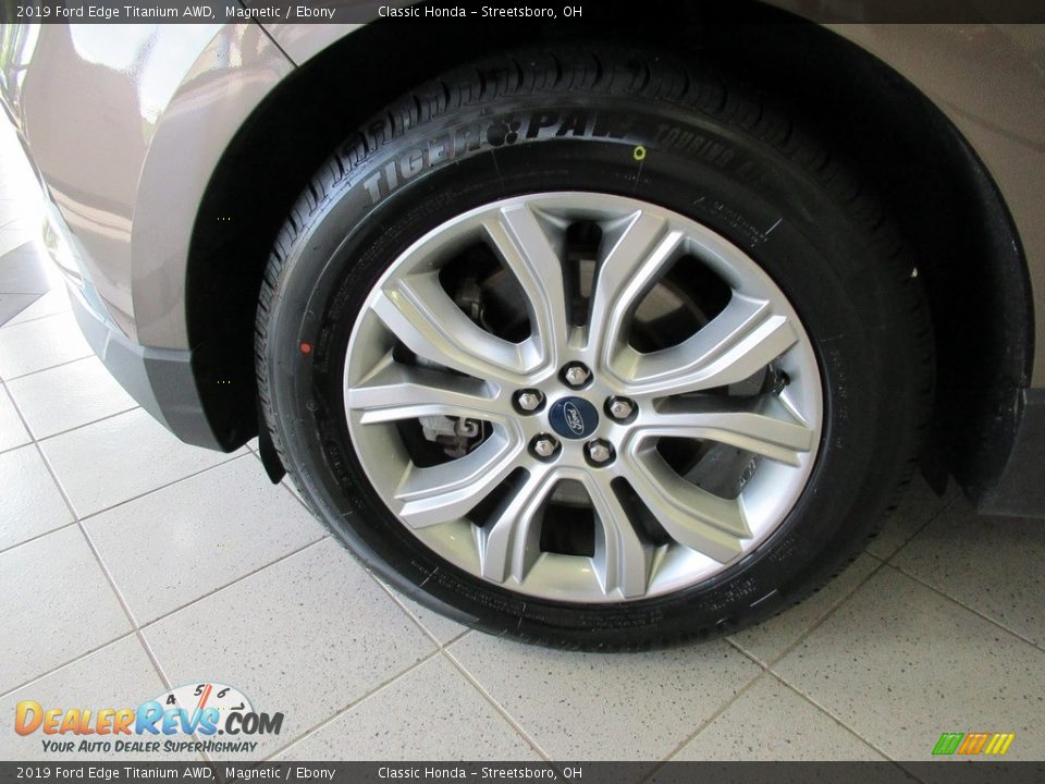 2019 Ford Edge Titanium AWD Magnetic / Ebony Photo #35