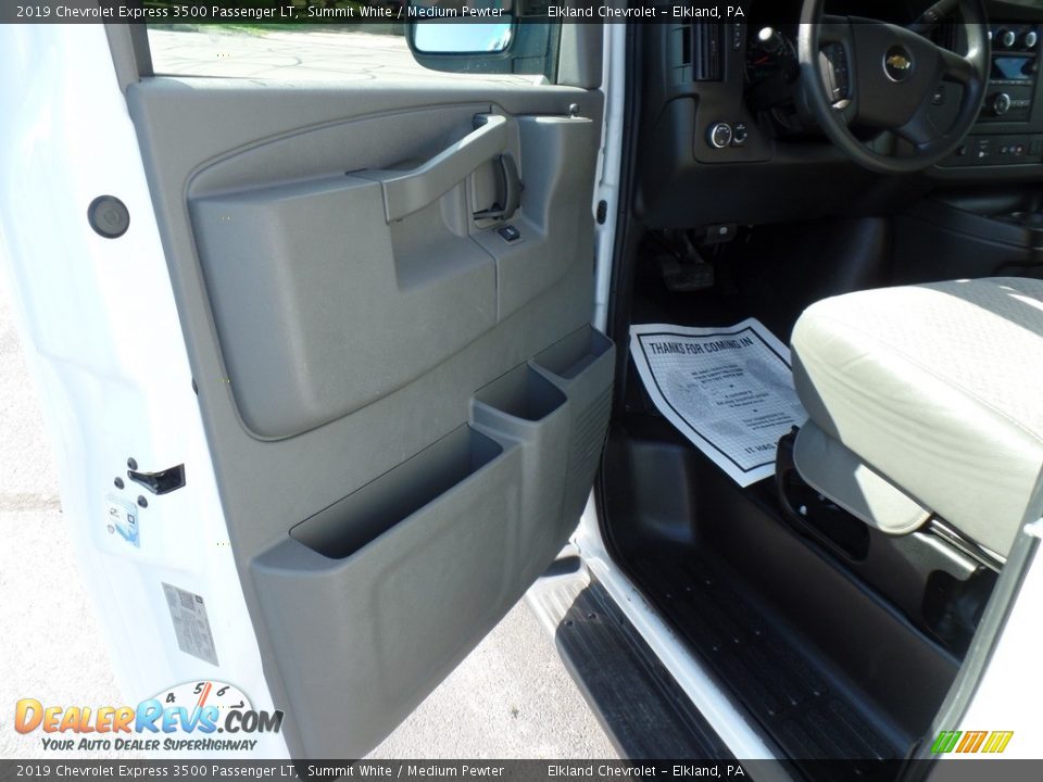 2019 Chevrolet Express 3500 Passenger LT Summit White / Medium Pewter Photo #15