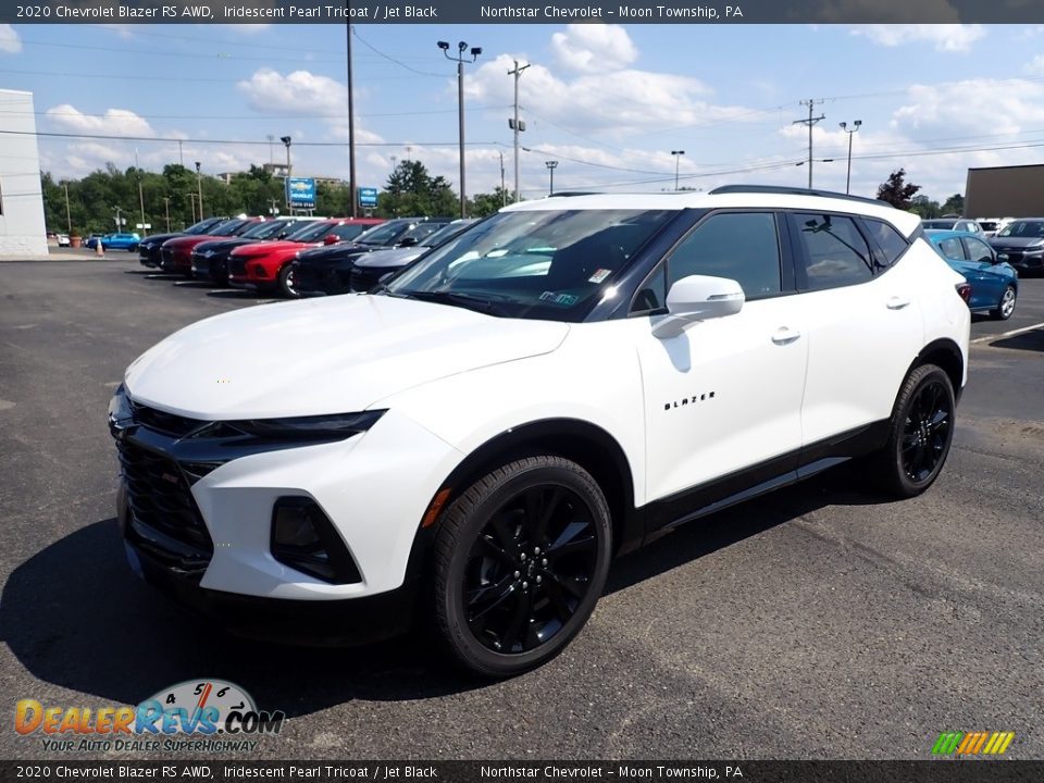 Front 3/4 View of 2020 Chevrolet Blazer RS AWD Photo #1