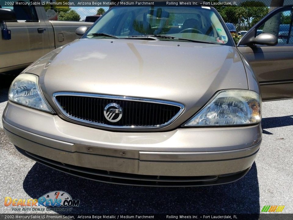 2002 Mercury Sable LS Premium Sedan Arizona Beige Metallic / Medium Parchment Photo #2