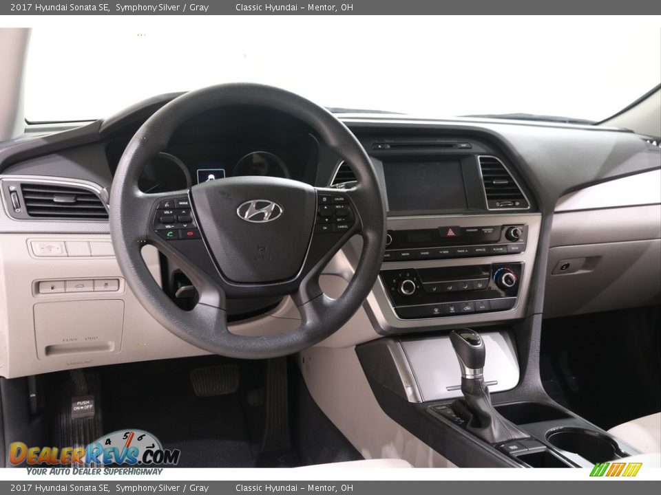 2017 Hyundai Sonata SE Symphony Silver / Gray Photo #6