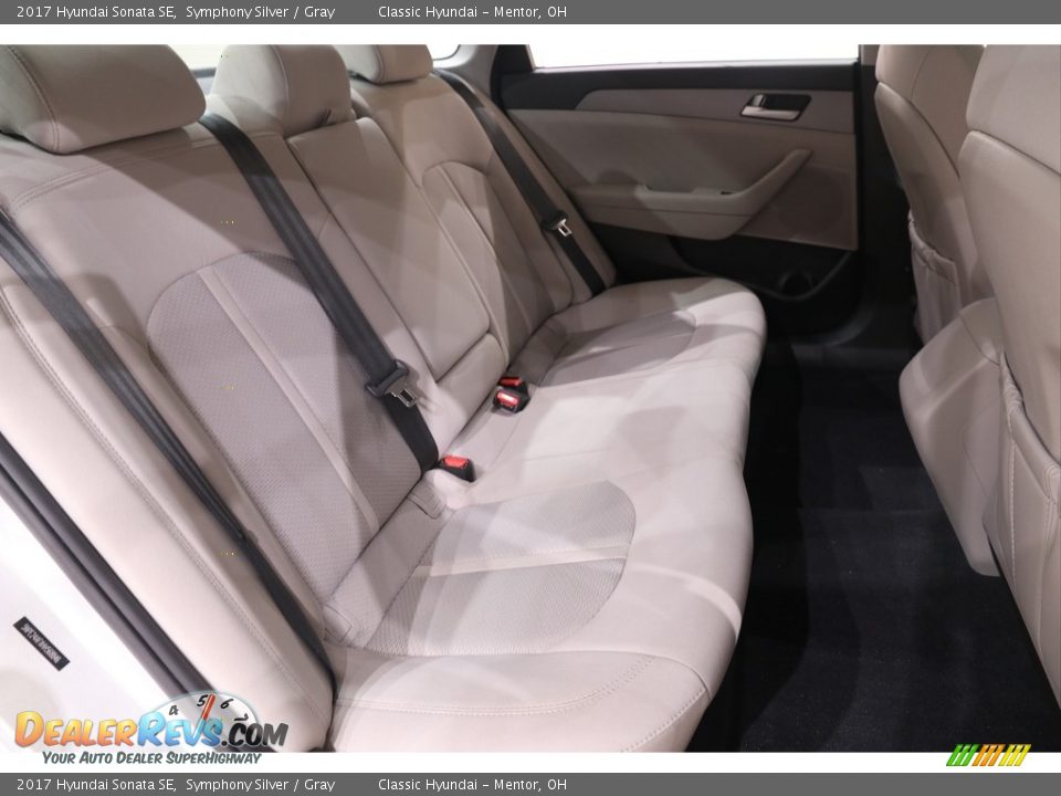 2017 Hyundai Sonata SE Symphony Silver / Gray Photo #15