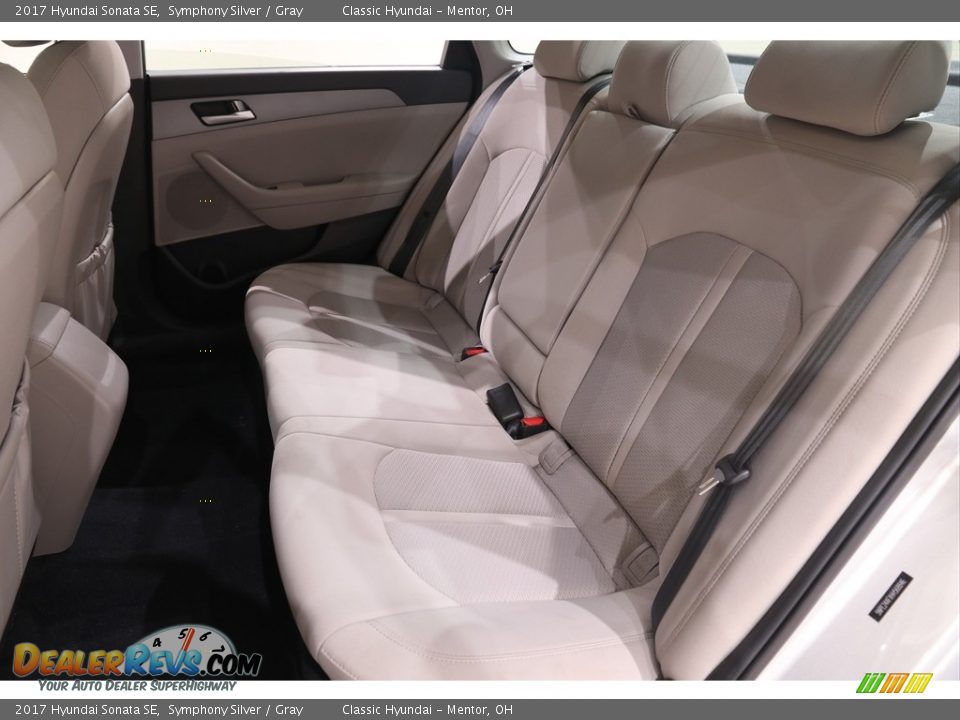 2017 Hyundai Sonata SE Symphony Silver / Gray Photo #16