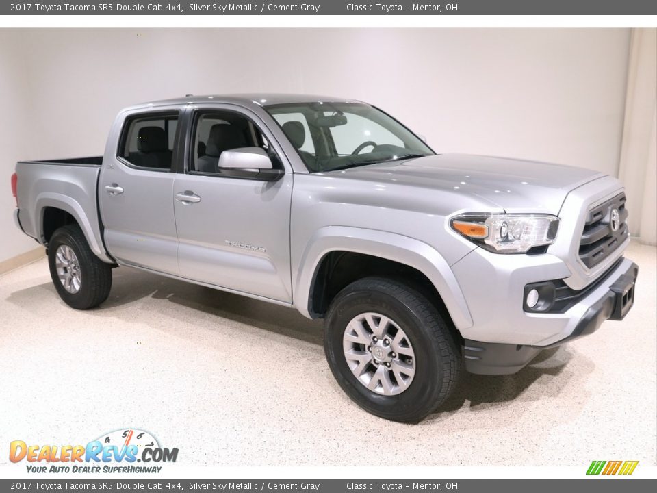 2017 Toyota Tacoma SR5 Double Cab 4x4 Silver Sky Metallic / Cement Gray Photo #1