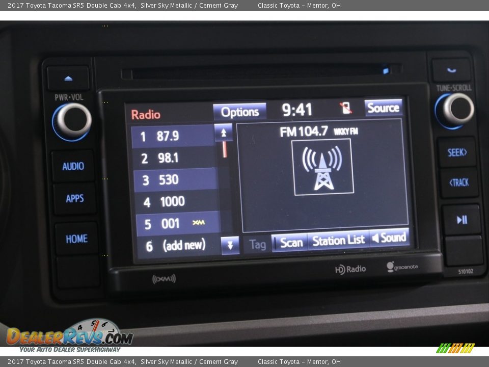 2017 Toyota Tacoma SR5 Double Cab 4x4 Silver Sky Metallic / Cement Gray Photo #10