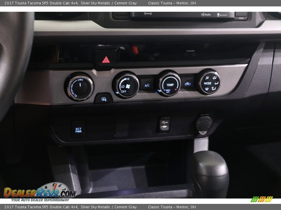 2017 Toyota Tacoma SR5 Double Cab 4x4 Silver Sky Metallic / Cement Gray Photo #12