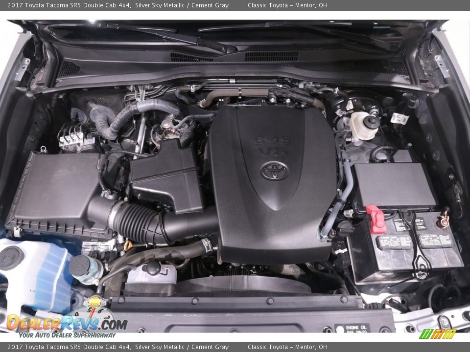 2017 Toyota Tacoma SR5 Double Cab 4x4 Silver Sky Metallic / Cement Gray Photo #18