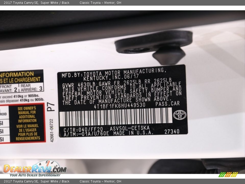 2017 Toyota Camry SE Super White / Black Photo #20