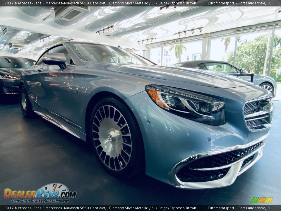 2017 Mercedes-Benz S Mercedes-Maybach S650 Cabriolet Diamond Silver Metallic / Silk Beige/Espresso Brown Photo #3