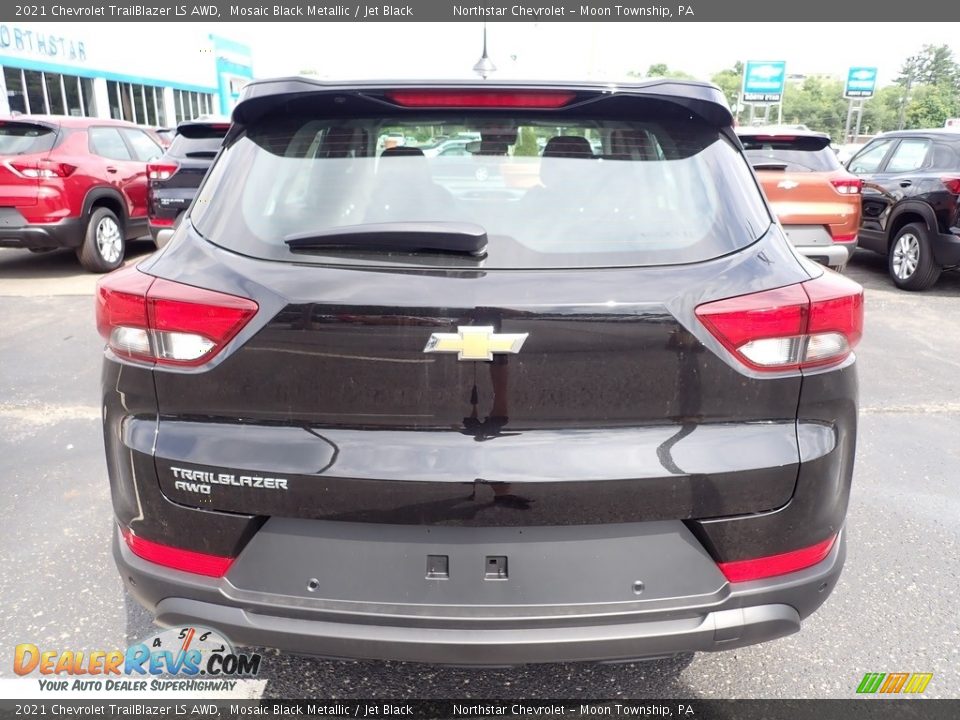 2021 Chevrolet TrailBlazer LS AWD Mosaic Black Metallic / Jet Black Photo #4