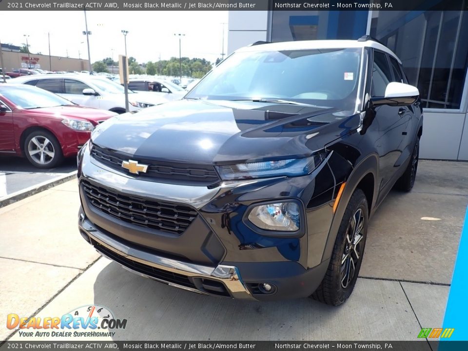 2021 Chevrolet TrailBlazer ACTIV AWD Mosaic Black Metallic / Jet Black/Almond Butter Photo #2