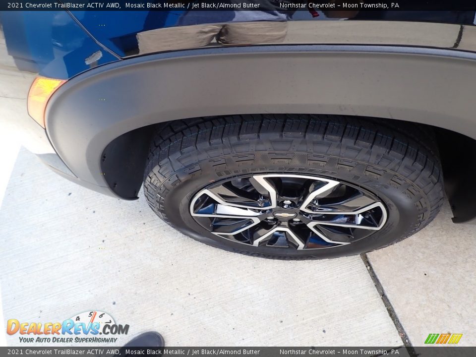 2021 Chevrolet TrailBlazer ACTIV AWD Mosaic Black Metallic / Jet Black/Almond Butter Photo #3