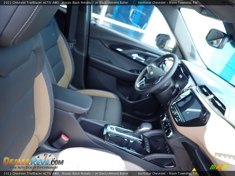 2021 Chevrolet TrailBlazer ACTIV AWD Mosaic Black Metallic / Jet Black/Almond Butter Photo #9