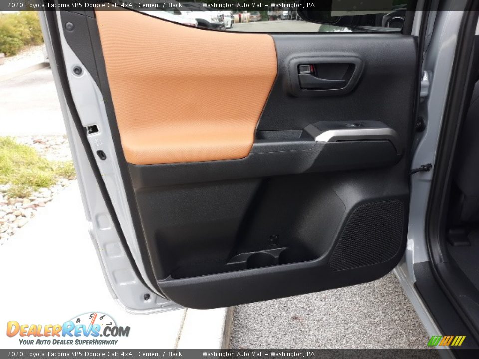2020 Toyota Tacoma SR5 Double Cab 4x4 Cement / Black Photo #32