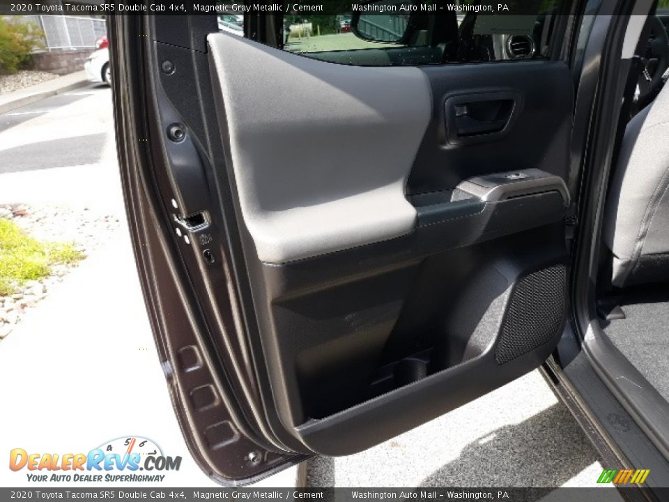 2020 Toyota Tacoma SR5 Double Cab 4x4 Magnetic Gray Metallic / Cement Photo #29