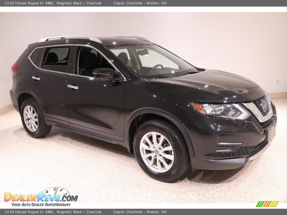 2018 Nissan Rogue SV AWD Magnetic Black / Charcoal Photo #1