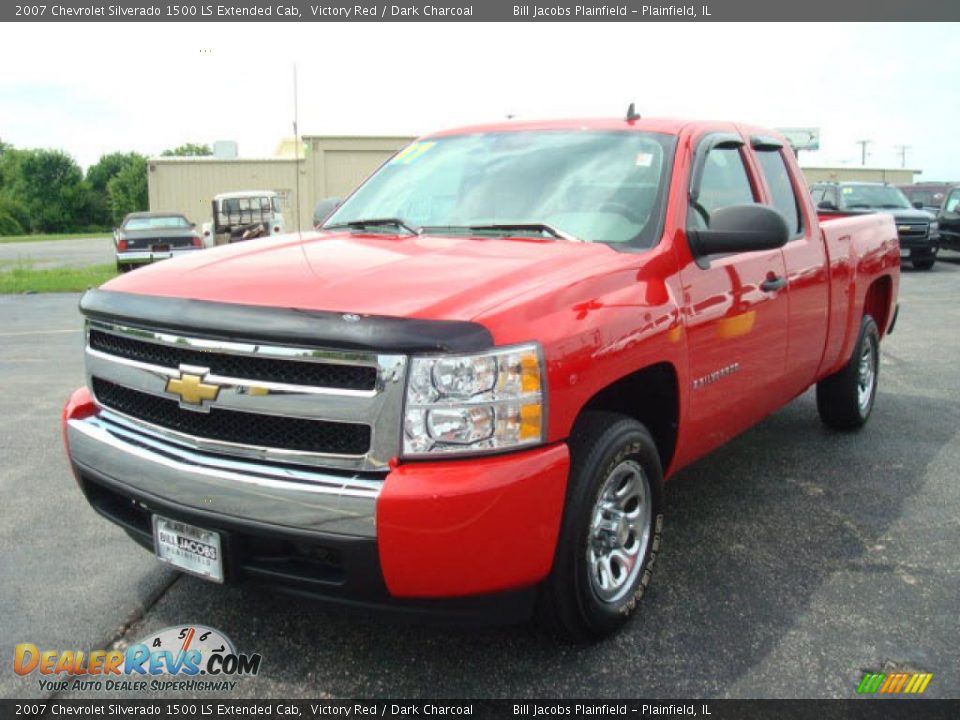 2007 Chevrolet Silverado 1500 LS Extended Cab Victory Red / Dark Charcoal Photo #2