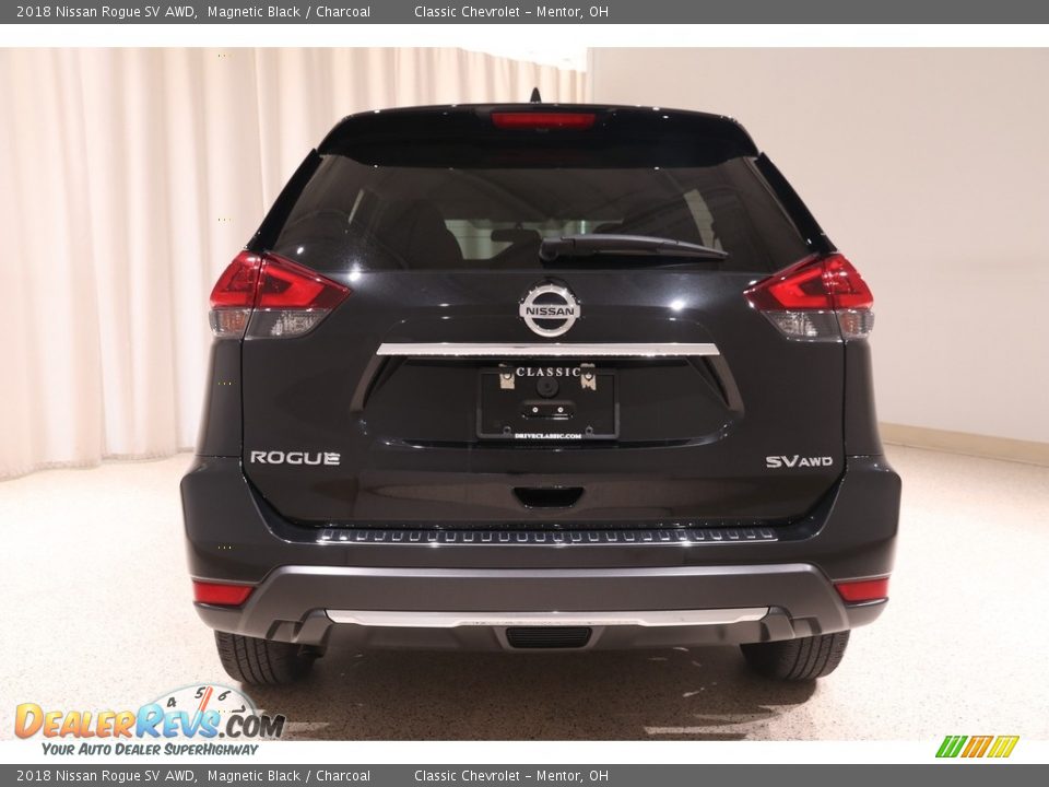 2018 Nissan Rogue SV AWD Magnetic Black / Charcoal Photo #18