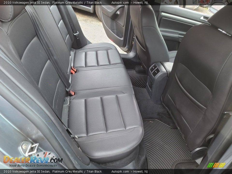 2010 Volkswagen Jetta SE Sedan Platinum Grey Metallic / Titan Black Photo #13